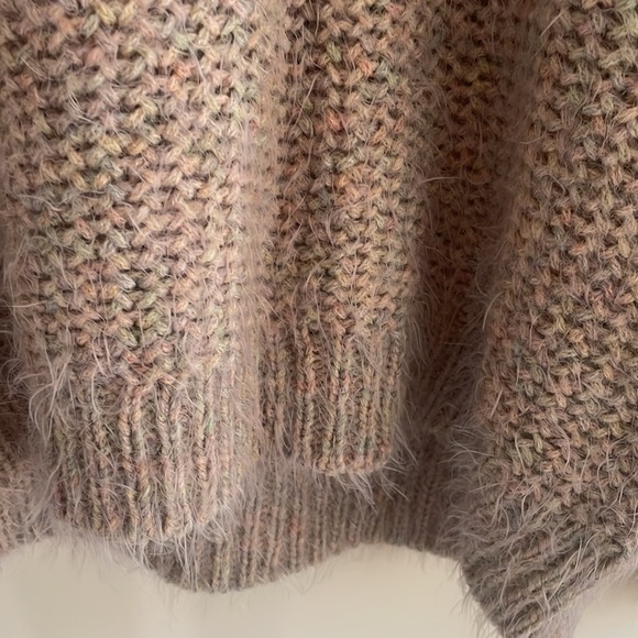 Joie mottled pink knit turtle neck size medium - Picture 6 of 11